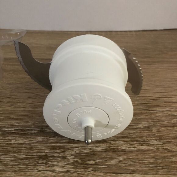 KitchenAid KFP0930CUO Mini Multipurpose Blade for 9 Cup Food Processor White - Picture 8 of 8